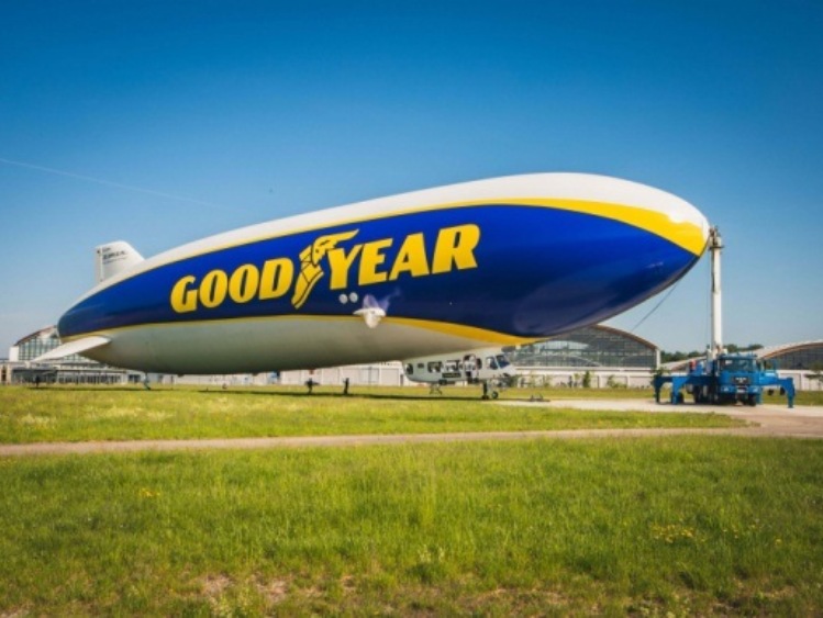 Sterowiec Goodyear Blimp wraca do Europy